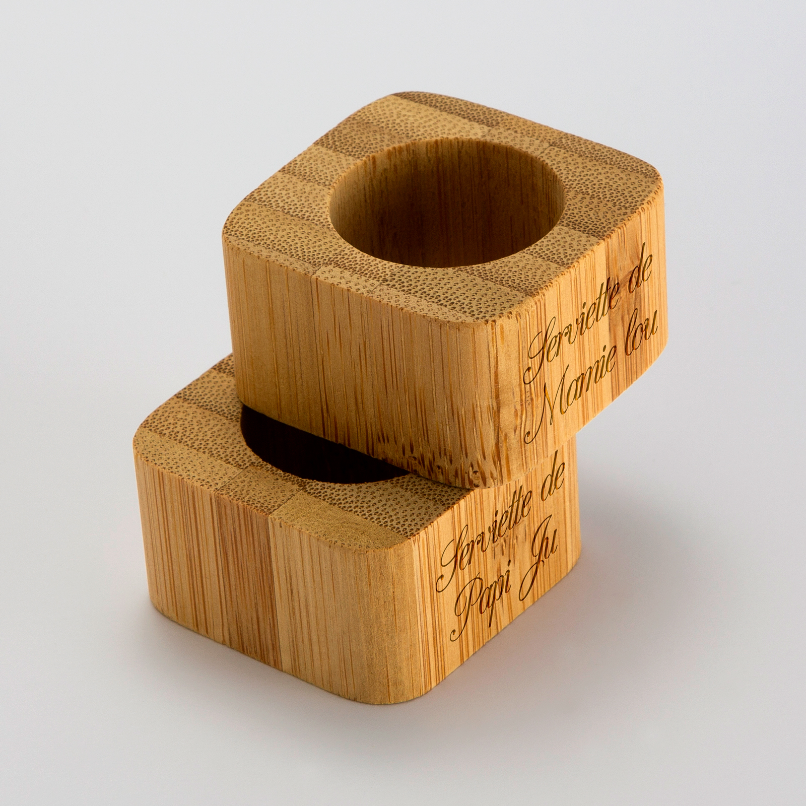 Engraved wooden napkin ring 45x45x25mm
