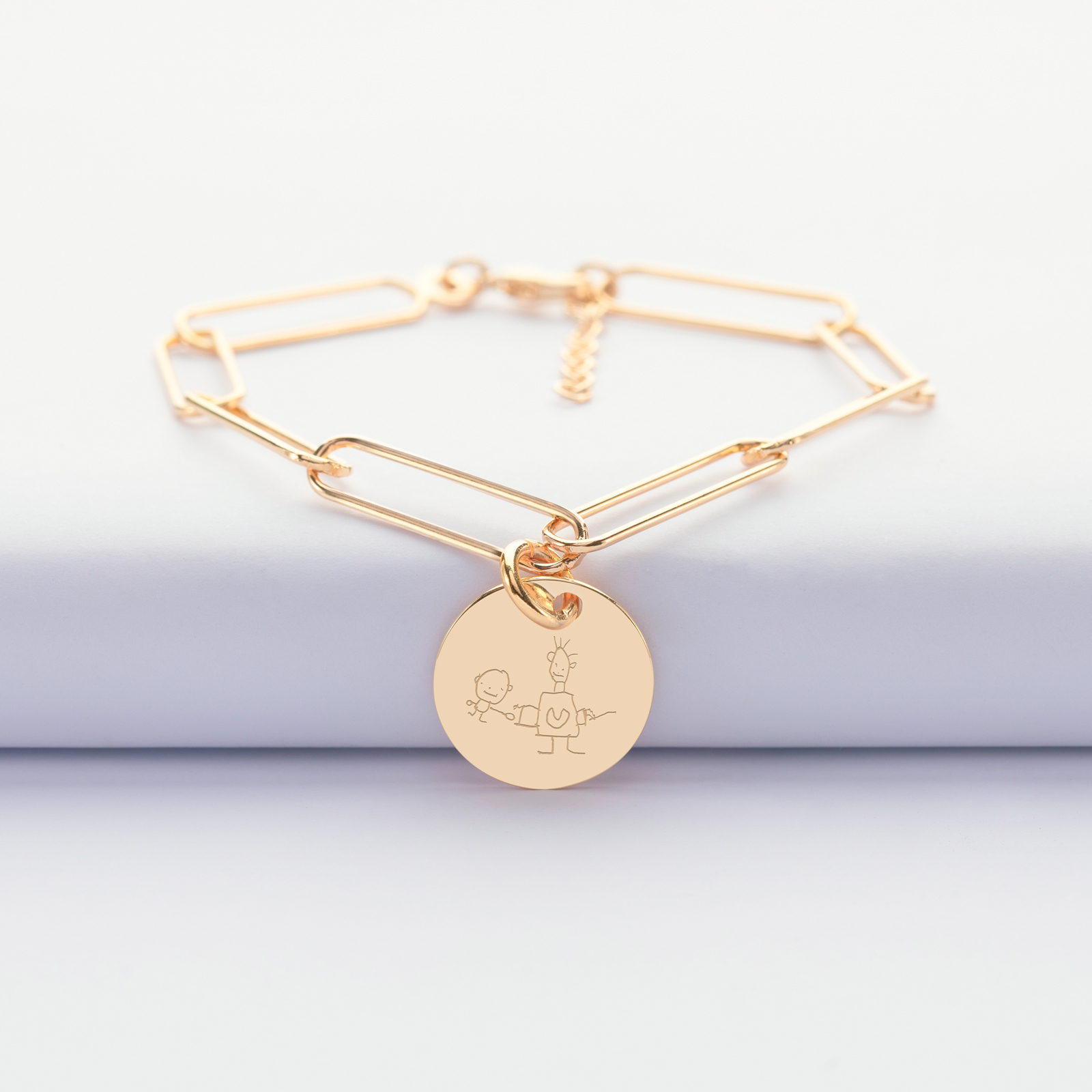 Personalised large mesh bracelet with engraved gold-plated medal 15 mm