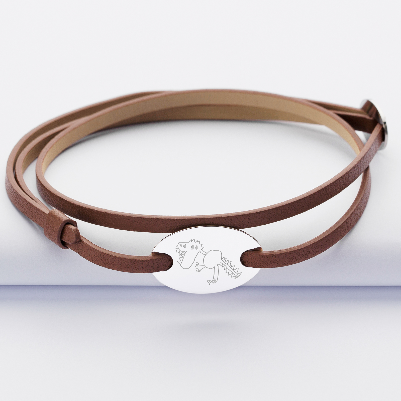 Gents 2-turn leather bracelet with personalised engraved oval 2-hole silver medallion 25x16mm sketch