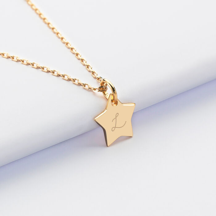 Personalised engraved initial gold-plated star medallion children's pendant 12 mm - 1