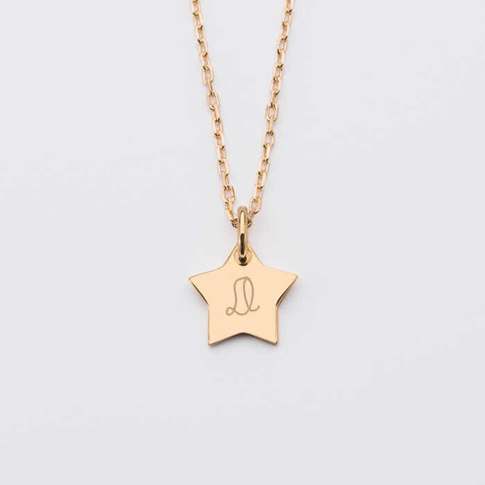 Personalised engraved initial gold-plated star medallion children's pendant 12 mm - 4