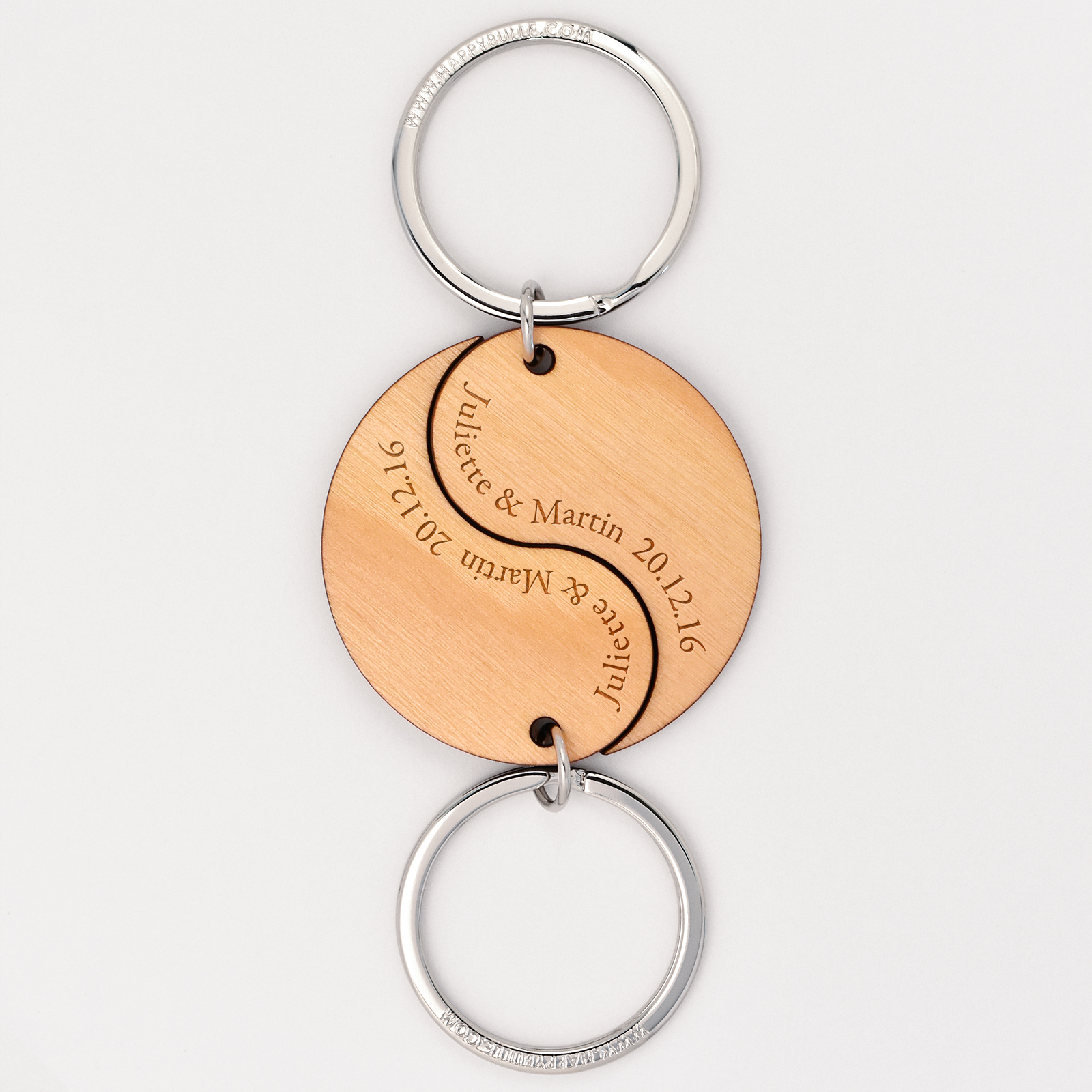 Pair of personalised keyrings with engraved Yin Yang wooden medallions - 1