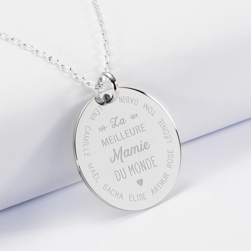 Personalised engraved silver 27 mm medallion pendant "Best Grandma" - names 1