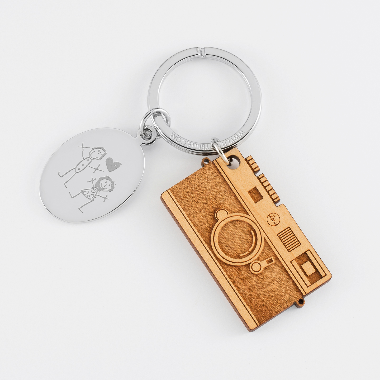 Porte clé personnalisé médaille gravée ovale acier et breloque bois appareil photo - dessin