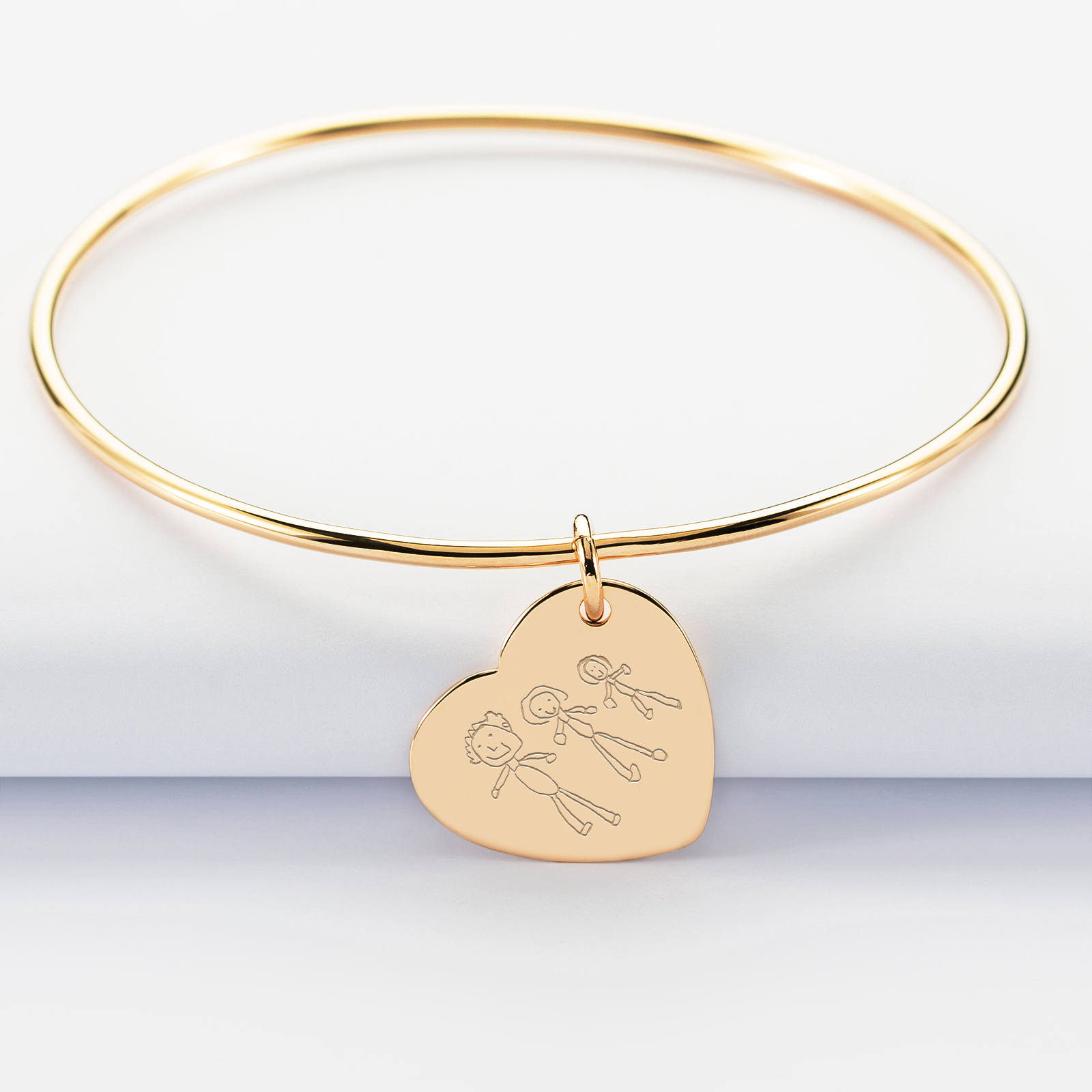 Personalised gold-plated bangle and engraved heart medallion 19x21mm - sketch
