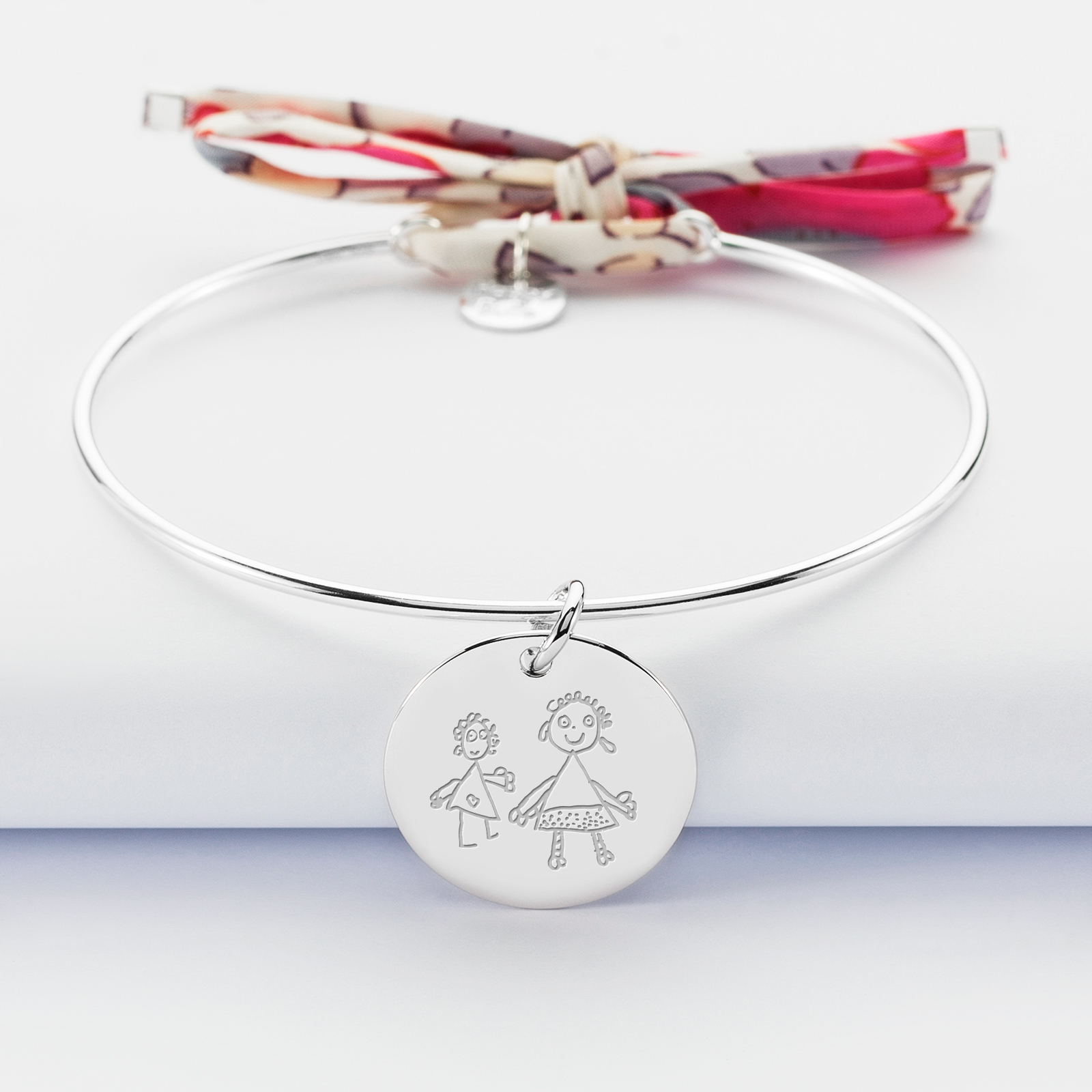 Personalised silver and Liberty cord bangle bracelet and 19 mm engraved medallion - sketch