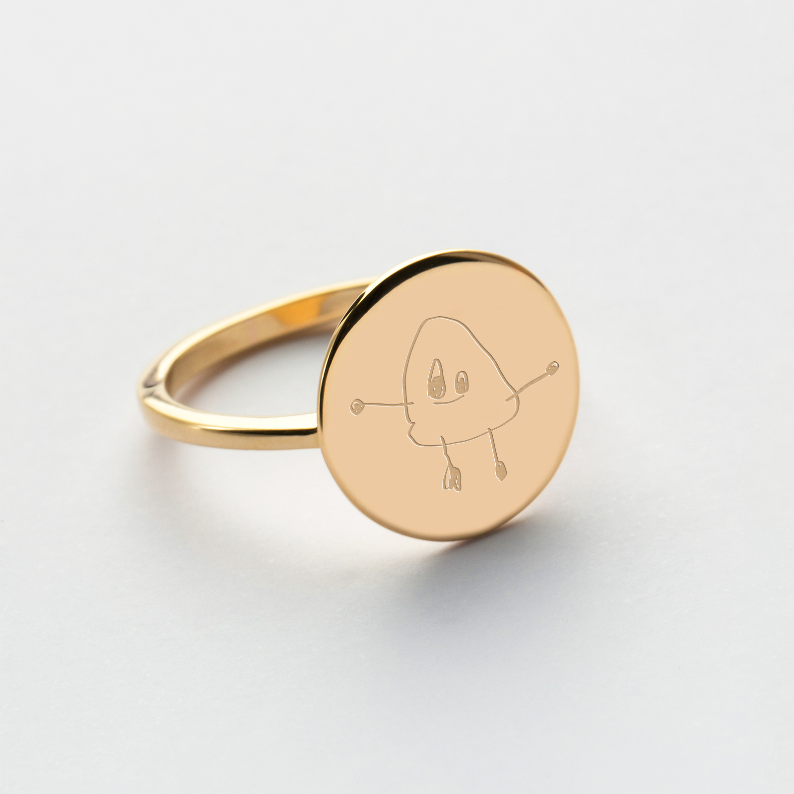 Personalised gold-plated engraved flat medallion ring 15mm - sketch