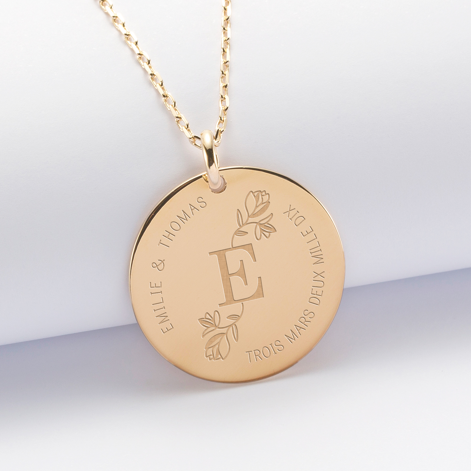 Personalised engraved gold-plated 27 mm medallion pendant - special edition "Floral initial"