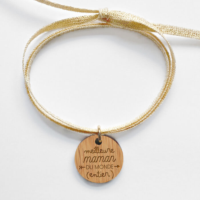 Personalised 3 turn bracelet engraved medal with round sleeper wood 20 mm - special edition "Meilleure maman du monde"