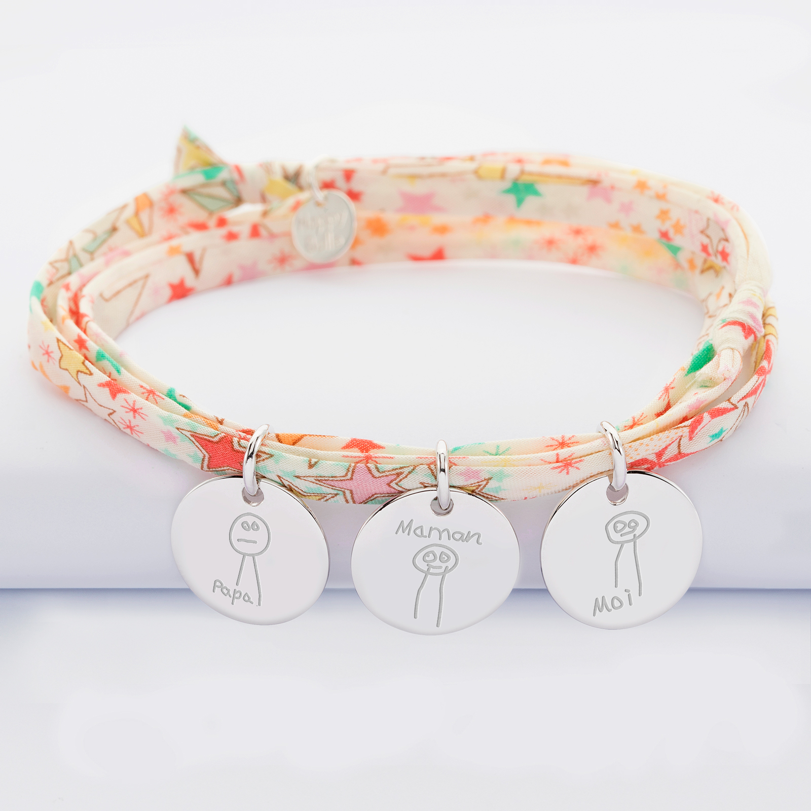 Liberty 3 turn bracelet with 3 personalised engraved silver medallions 15 mm - sketches