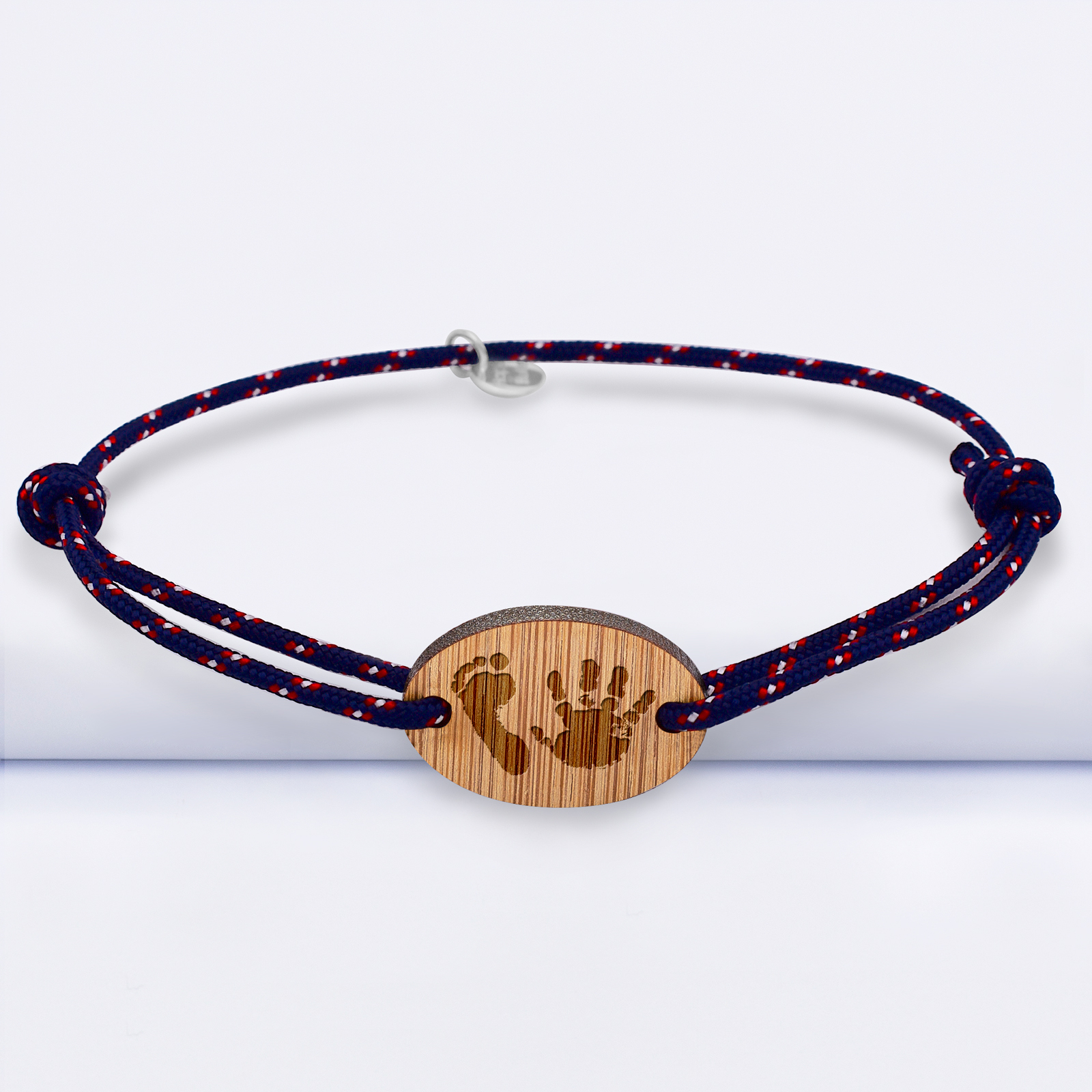 Bracelet homme personnalisé cordage double marine médaille gravée bois ovale 2 trous 25x17 mm empreintes pied et main