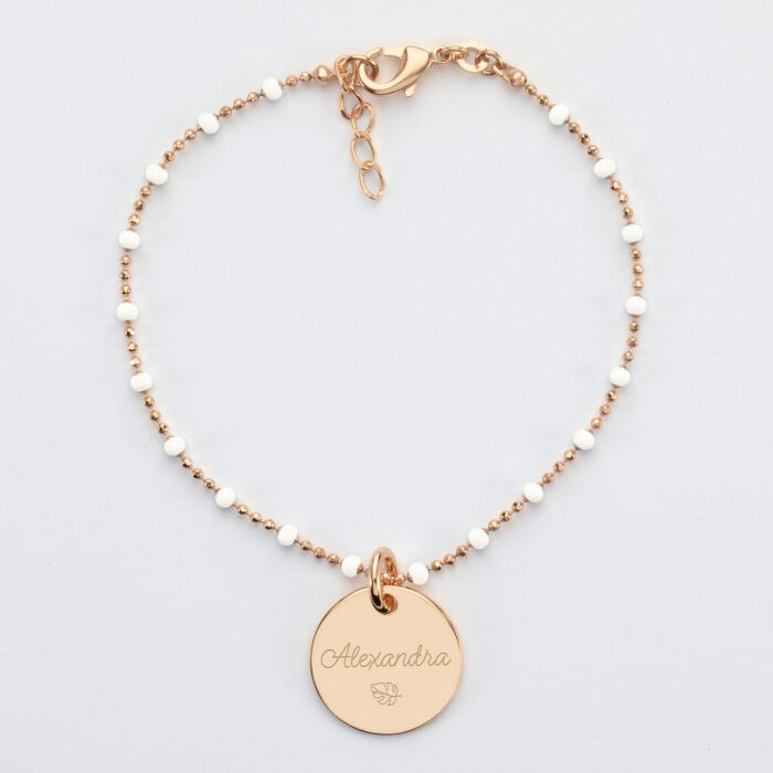 Bracelet perles colorées personnalisé médaille gravée plaqué or 15 mm prénom