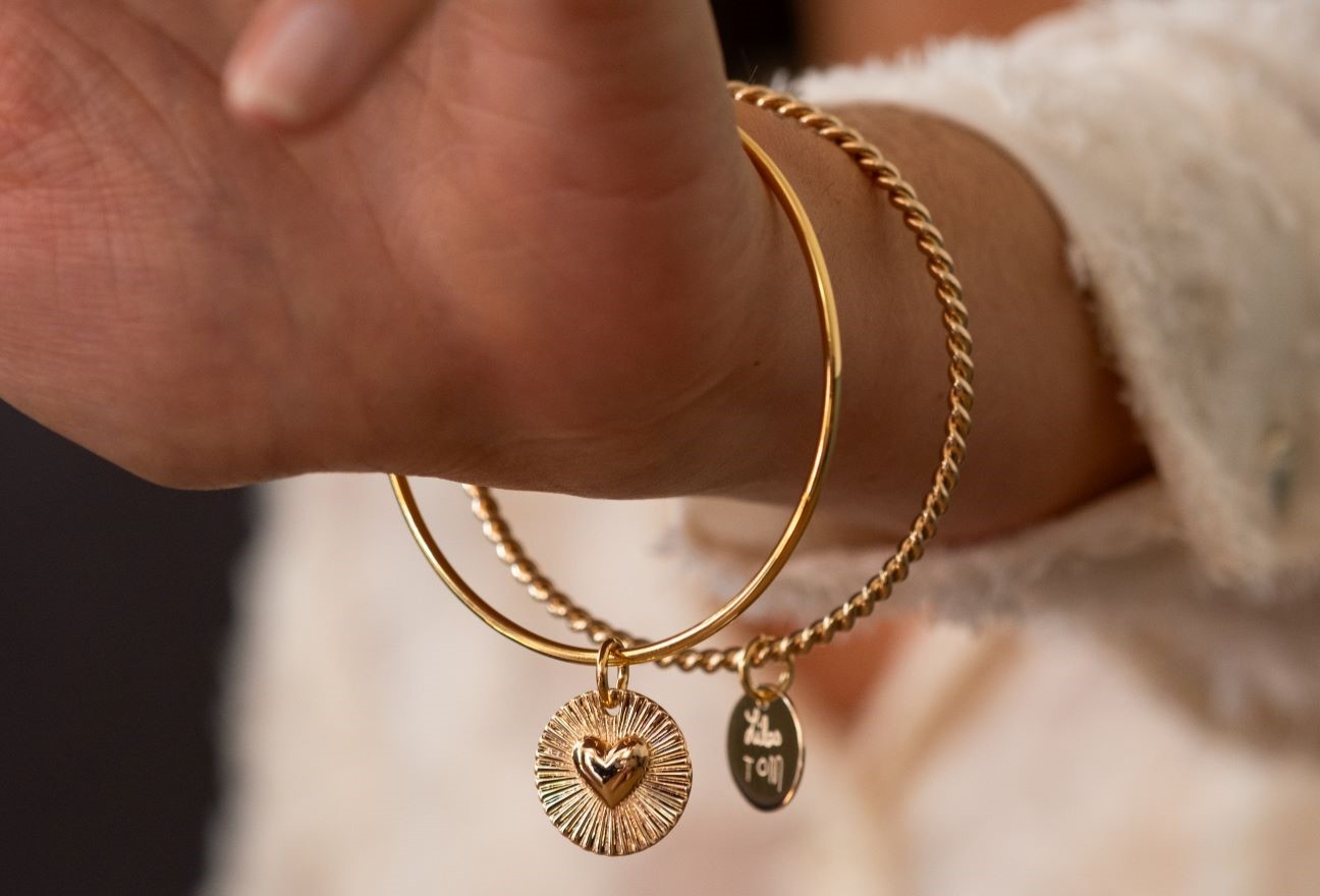 3 façons de porter un bracelet jonc femme