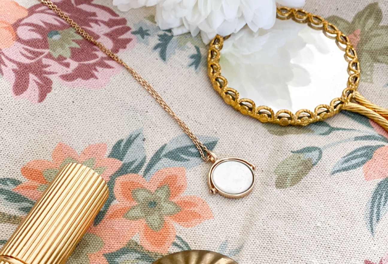 Comment voyager avec des bijoux ? Nos conseils pour emporter vos bijoux en voyage 🛫