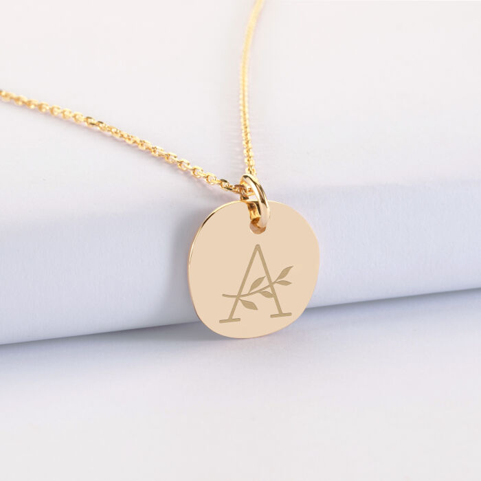 Pendentif personnalisé médaille contour strié gravée plaqué or 17 mm - Initiale florale