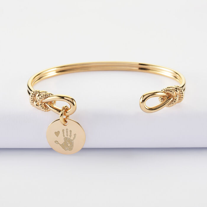Bracelet jonc personnalisé "Le lien" médaille gravée plaqué or 15 mm - HappyBulle x Lilylovesfashion - empreinte