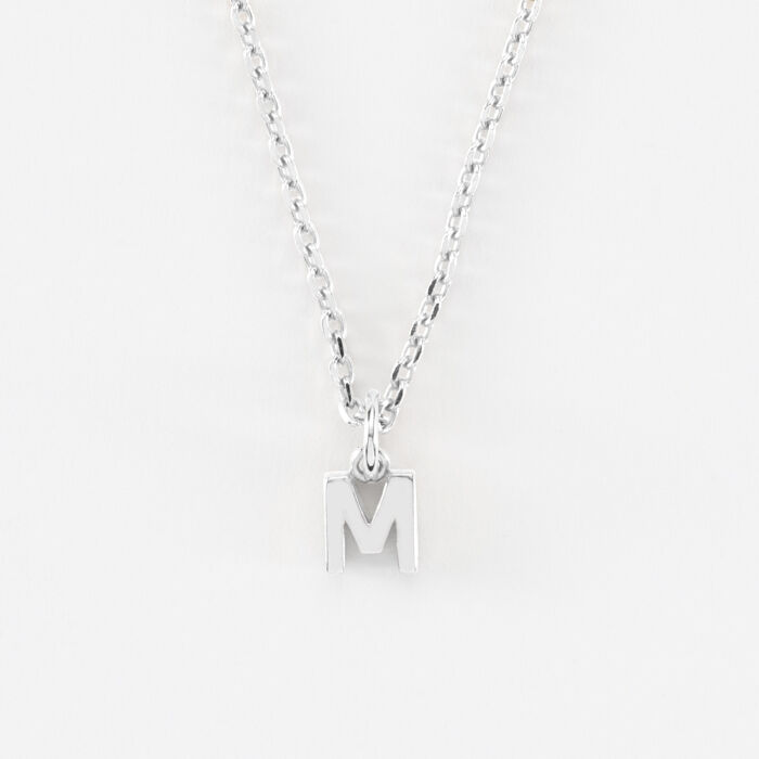 Pendentif personnalisé médaille argent 5 mm - initiale M de face