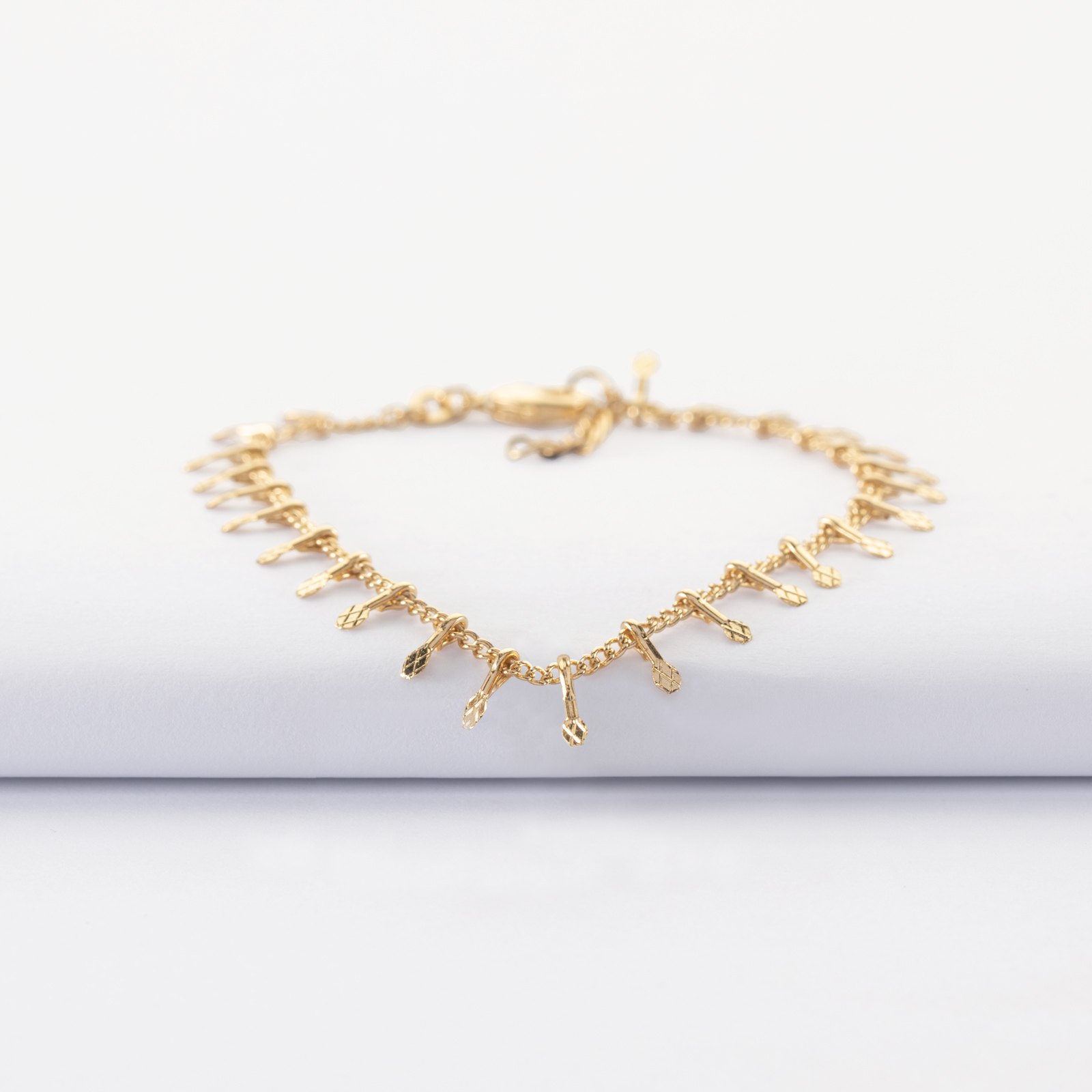 Bracelet Plaqué Or 18k Avec Chaine Et Pampilles - Neuf Avec Étiquettes