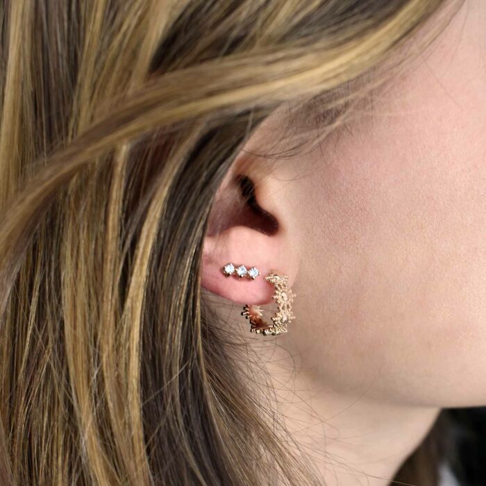 Boucles d'oreilles créoles étoile brillante plaqué or