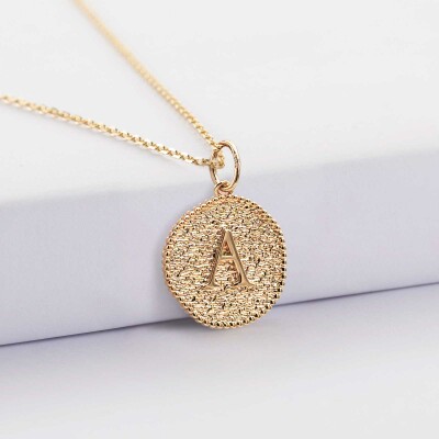 Pendentif personnalisé médaille gravée plaqué or lettre initiale 14 mm - lettre A