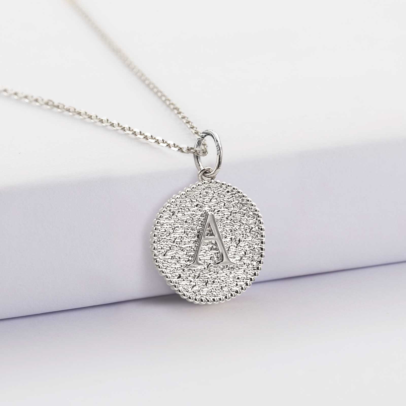 Pendentif Vintage Lettre L En Argent - Chaîne Longue - Occasion