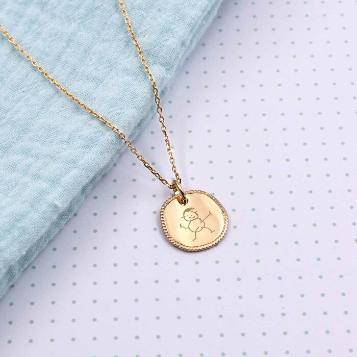 Ciondolo bambini personalizzato medaglietta contorno intrecciato incisa placcata oro 17 mm
