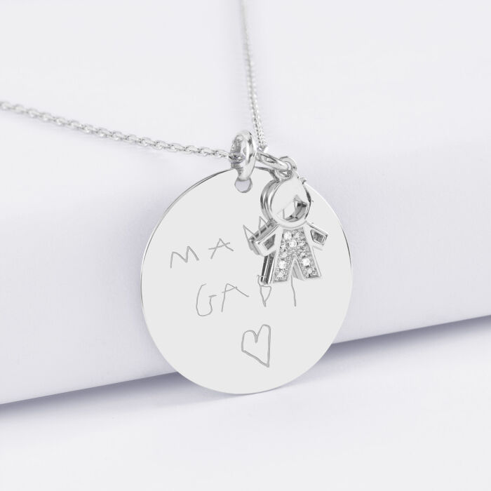 Pendentif personnalisé médaille gravée argent 27 mm et breloque petit garçon scintillant 12 mm - ecrit