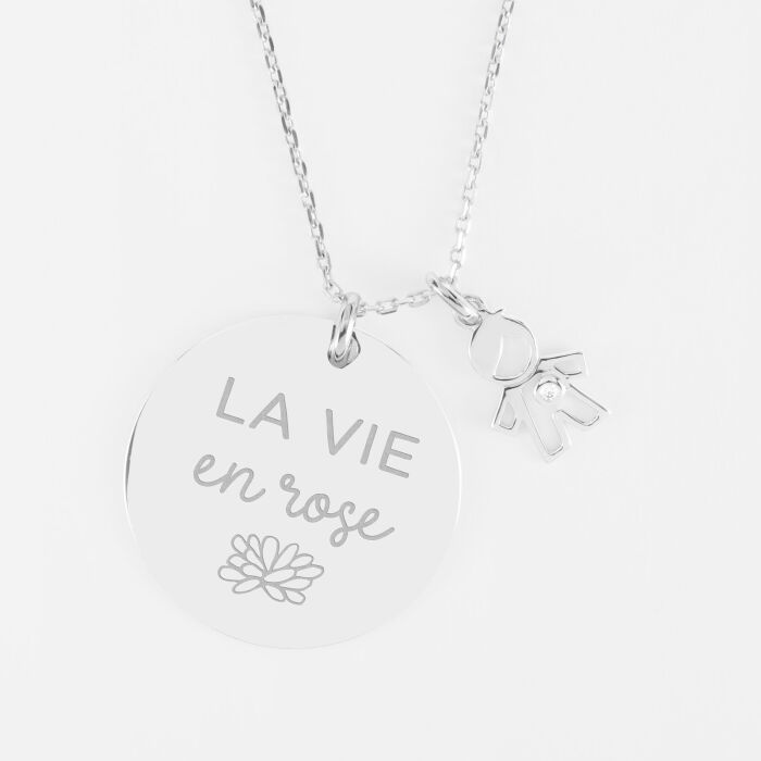 Pendentif personnalisé médaille gravée argent 27 mm et breloque petit garçon zircon 12 mm - illustration