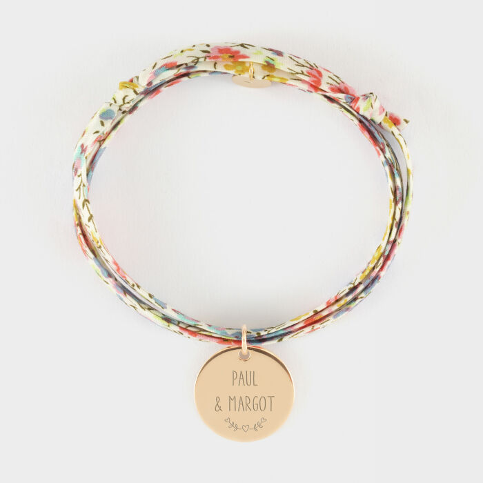 Bracelet 3 tours Liberty personnalisé médaille gravée plaqué or coeur émail rouge 19 mm - HappyBulle x Atelier Wagram - texte pictogramme