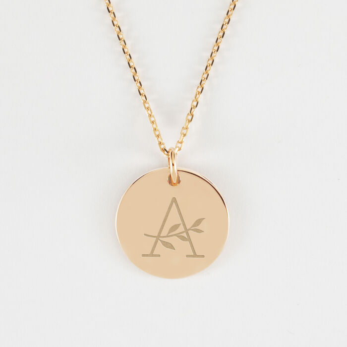 Pendentif personnalisé médaille gravée plaqué or coeur émail rouge 19 mm - HappyBulle x Atelier Wagram - illustration