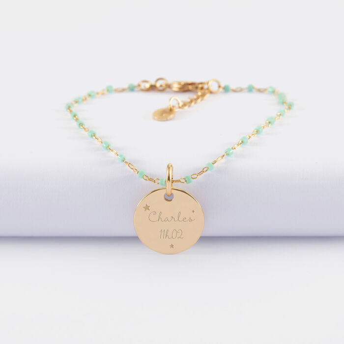 Bracelet perles Miyuki colorées personnalisé médaille gravée plaqué or coeur estampillé 15 mm - HappyBulle x Atelier Wagram - texte pictogramme