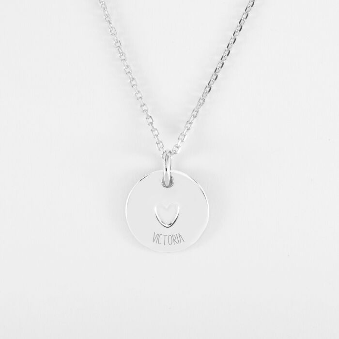 Pendentif personnalisé coeur estampillé argent 15 mm - HappyBulle x Atelier Wagram - prénom