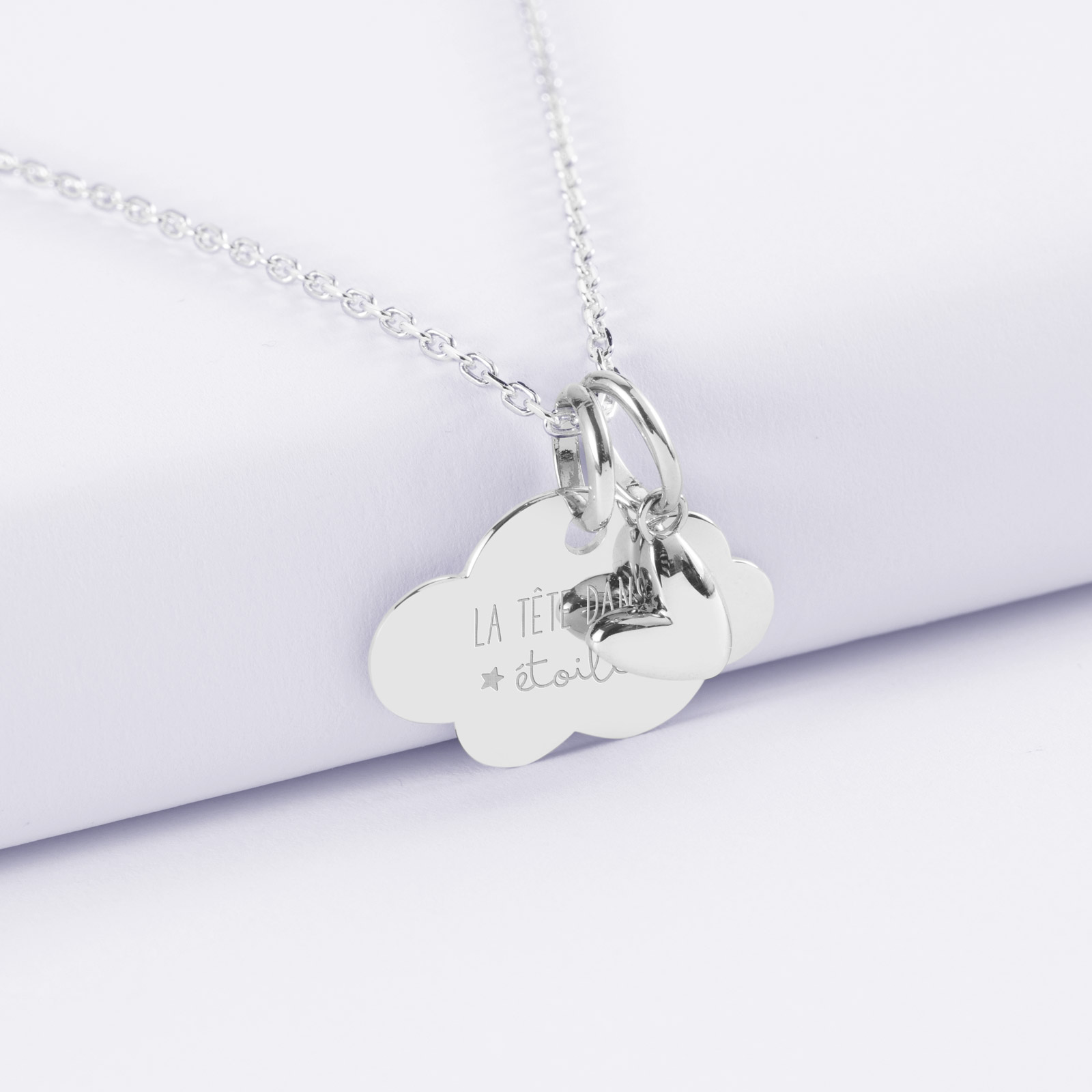 Pendentif Médaille Art Nouveau Ancien, Métal Argenté, Motif Enfant (occasion)