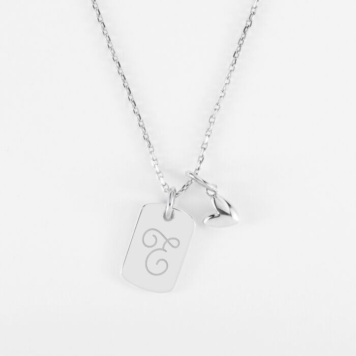 Pendentif personnalisé médaille gravée argent rectangle 17x11 mm et breloque petit coeur bombé 7 mm - HappyBulle x Atelier Wagram - initiale