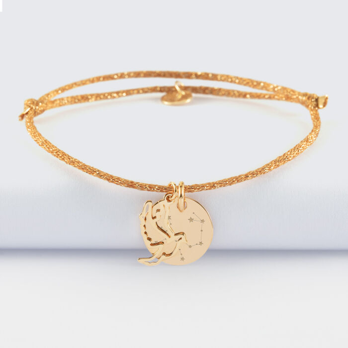 Bracelet personnalisé cordon pailleté médaille gravée plaqué or 15 mm et breloque colombe 18 mm - illustration