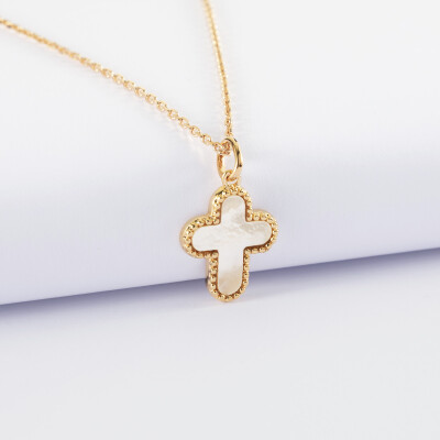 Pendentif croix nacre plaqué or 16 mm - biais