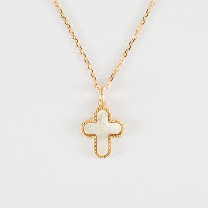 Pendentif croix nacre plaqué or 16 mm - face