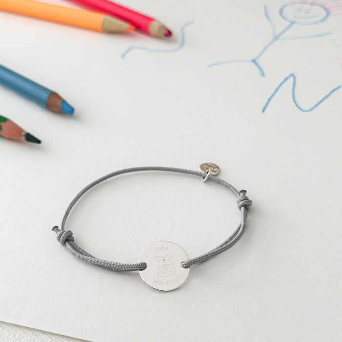 Bracelet enfant personnalisé médaille gravée argent 2 trous 15mm - Edition spéciale KIDS - ambiance robe