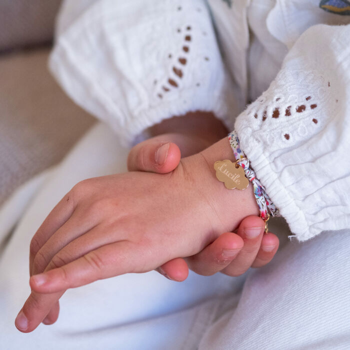 Bracciale bambini Liberty personalizzato nome medaglietta incisa placcata oro nuvola 20x14 mm