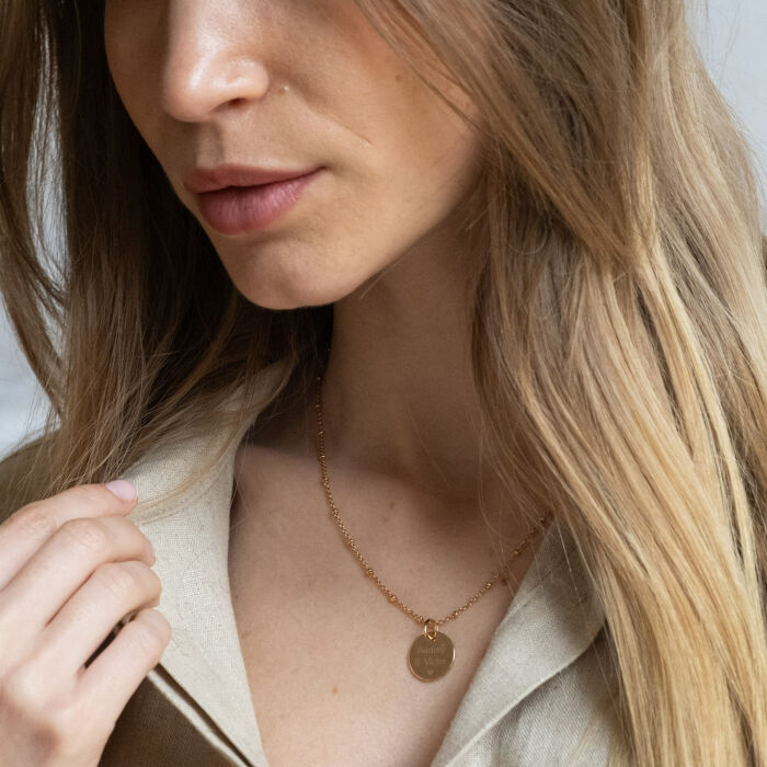 Ciondolo personalizzato medaglietta incisa placcata oro 15 mm