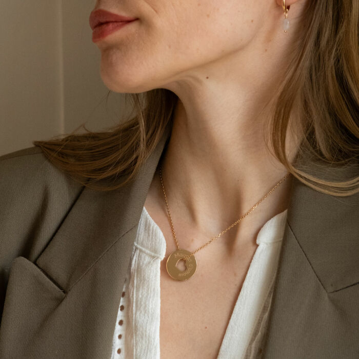 Pendentif personnalisé médaille gravée plaqué or cible coeur 21 mm - maman d'amour