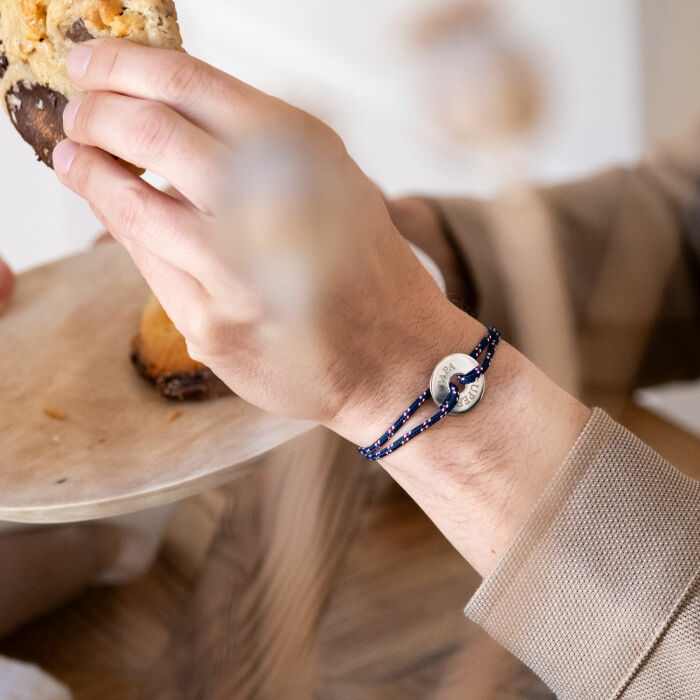 Pulsera hombre personalizada cordaje marino simple diana grabada plata 20 mm