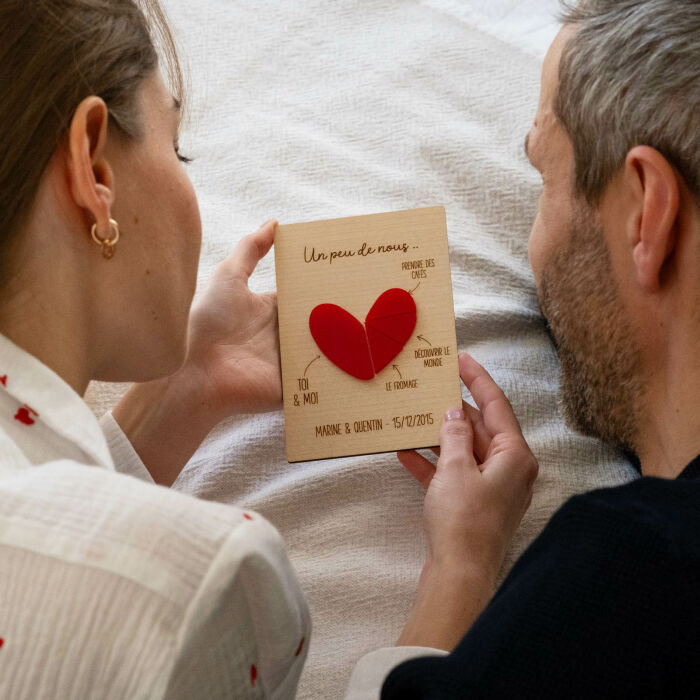 Cadre personnalisé bois gravé 15x10 cm avec support - édition spéciale "Un peu de nous" - ambiance