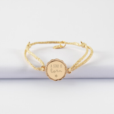 Bracelet enfant personnalisé cordon pailleté médaille contour fleur gravée plaqué or 2 trous 15 mm - illustration