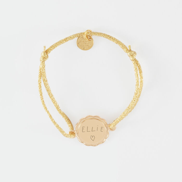 Bracelet enfant personnalisé cordon pailleté médaille contour fleur gravée plaqué or 2 trous 15 mm - écrit
