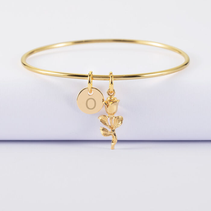Bracelet personnalisé jonc plaqué or médaille gravée 10 mm et breloque rose 19 mm
