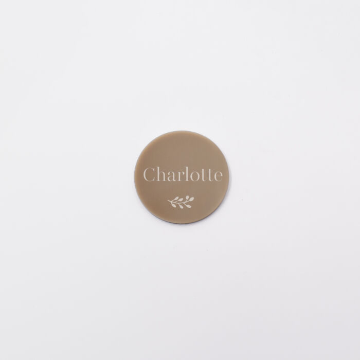 Marque-place personnalisé acrylique beige 45x45 - Bohème