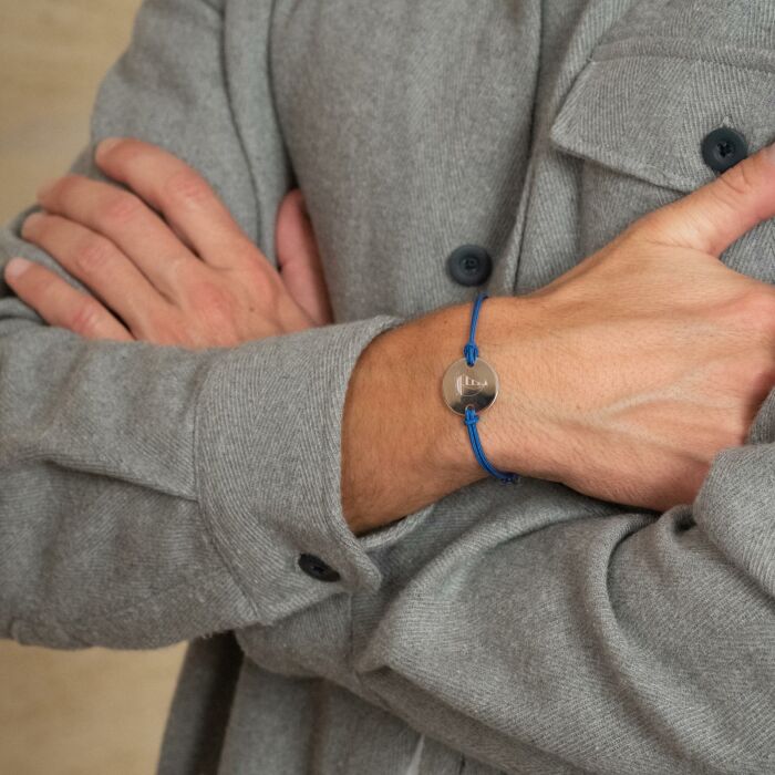 Bracelet homme personnalisé cordon doublé médaille gravée argent 2 trous 20 mm - Edition spéciale Marin - ambiance