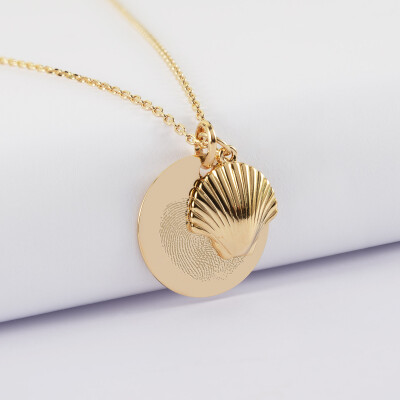Pendentif personnalisé médaille gravée plaqué or 19 mm et coquillage coque 13 mm - empreinte digitale coeur