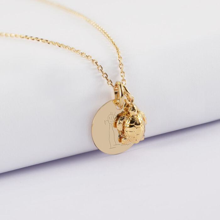 Pendentif enfant personnalisé médaille gravée plaqué or 15 mm et breloque tortue 10 mm - dessin